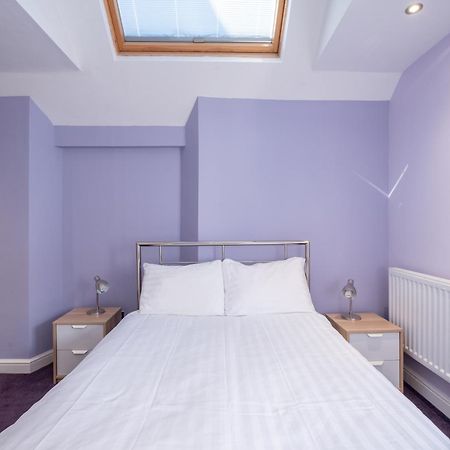 Tenby Town Centre Romantic Retreat Apartment For 2 Exterior photo